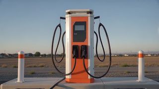 شارژر DC EV نارنجی (سری شبنم سفید)