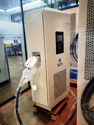 CCS1 ایستگاه شارژ خودروهای الکتریکی دو اسلحه ای 240kW