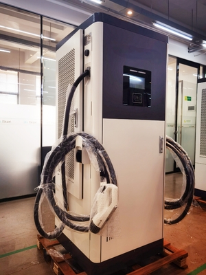 240KW / 320KW / 360KW CCS1 / CCS2 یکپارچه دو اسلحه DC شارژ خودروهای الکتریکی / ایستگاه شارژ سریع تجاری برای نصب در هتل ، سوپرمارکت ، بیمارستان ، خانه و غیره بسیار خوب است.